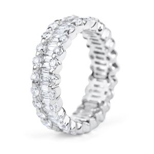 baguette-round-diamond-eternity-ring-white-gold-top