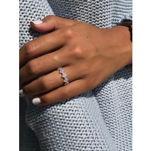 Clover Diamond Ring with Milgrain in 18k White Gold (0.64ct)