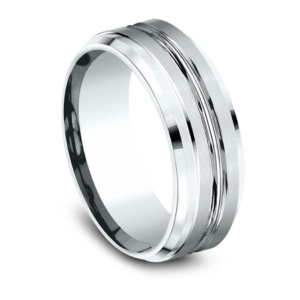 Men's Comfort-Fit Drop Bevel Edge Wedding Band in White Gold (8mm)