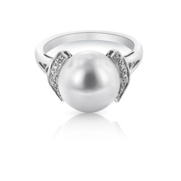 pearl-diamond-white-gold-ring