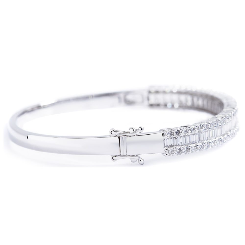 Round and Baguette Diamond Bangle in 18K White Gold (3.48ct)
