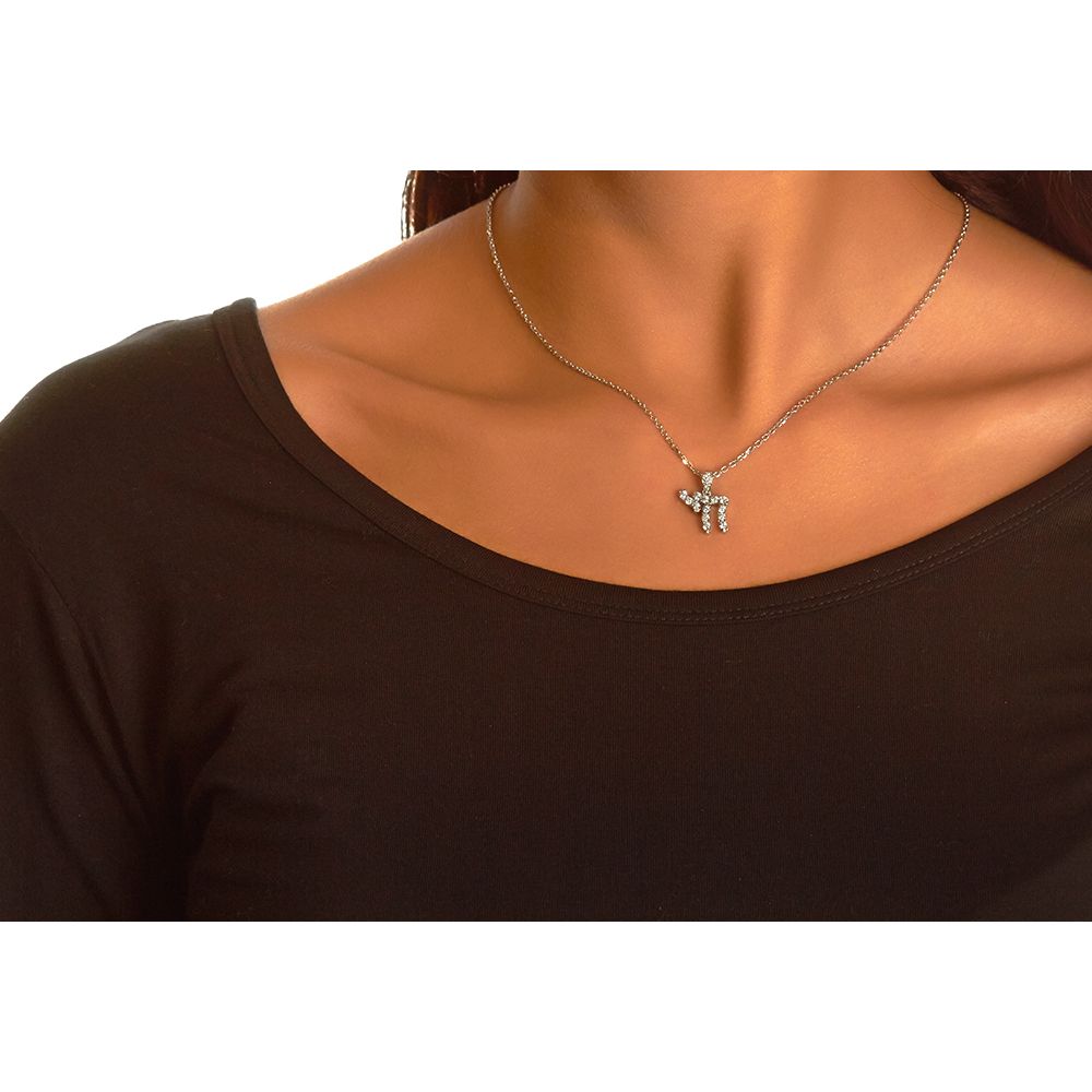 Diamond Chai Symbol Pendant in 18K Gold (0.35ct)