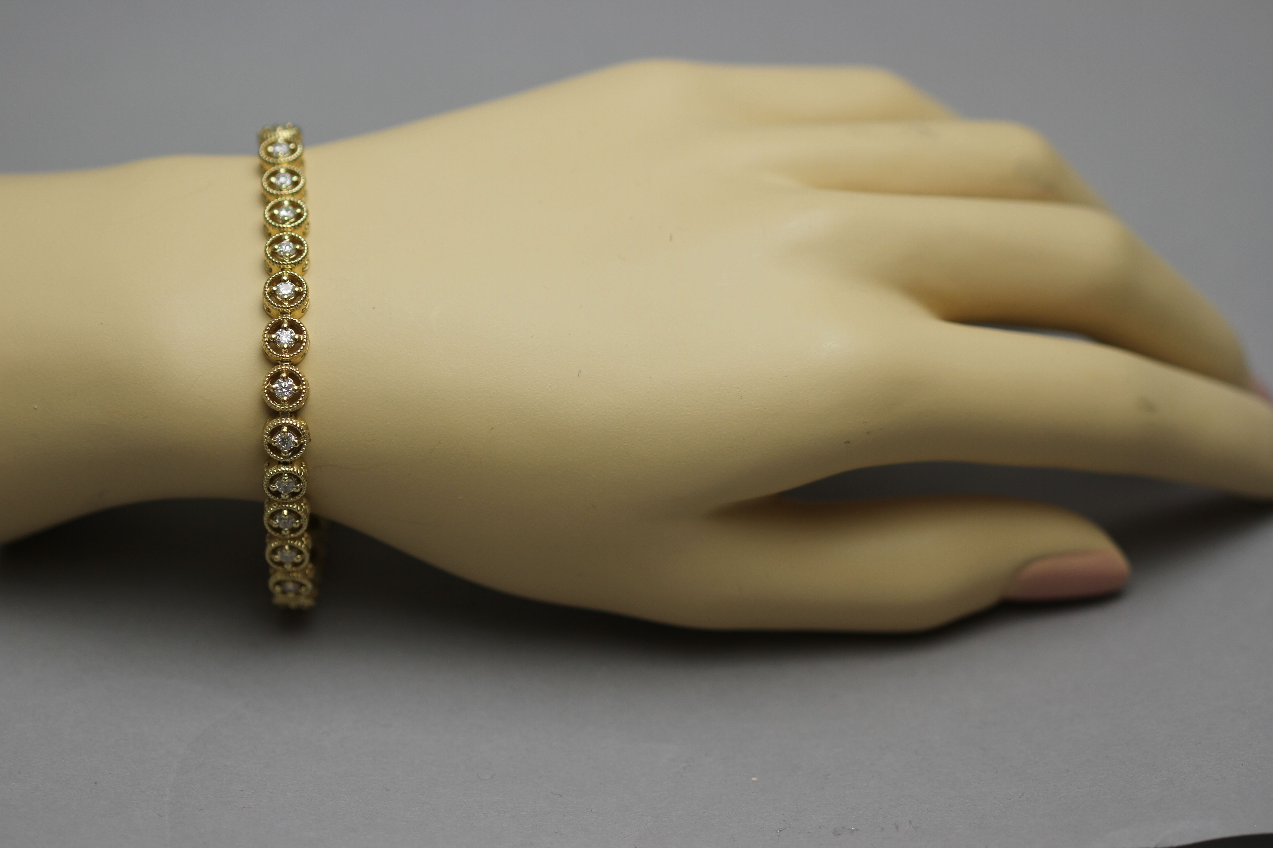 Milgrain Diamond Tennis Bracelet in 14K Yellow Gold (2.50ct)