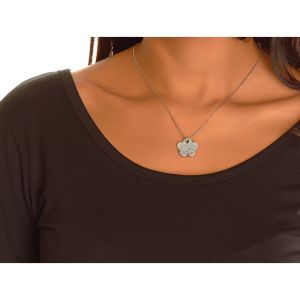 diamond-flower-white-gold-necklace