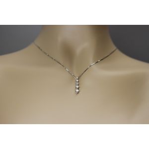diamond-journey-white-gold-necklace